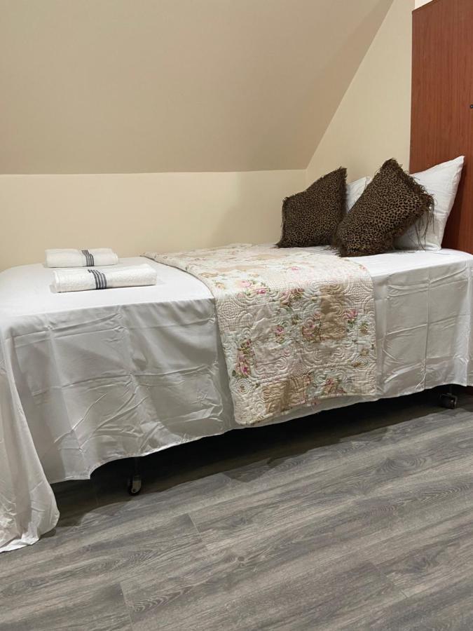 ניו יורק A Comfortable Room מראה חיצוני תמונה